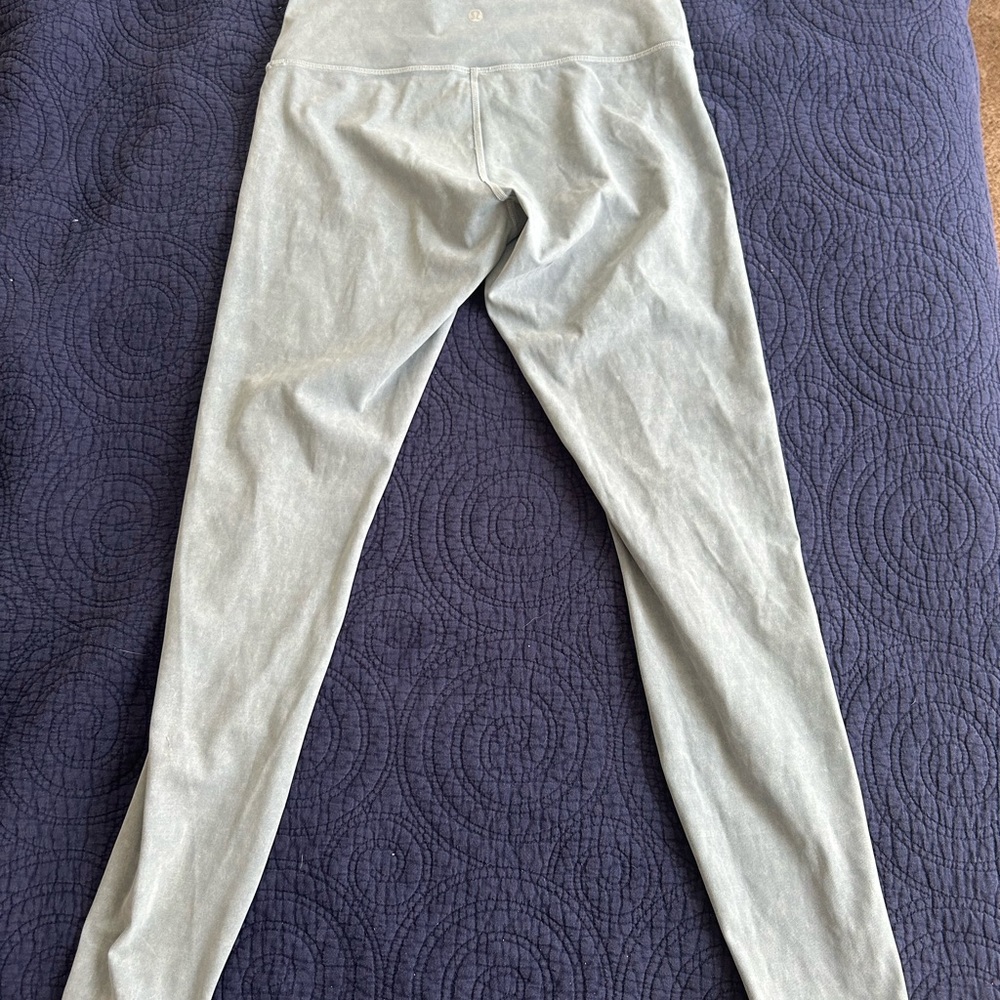 Lululemon Wunder Under High Rise Tight - Picture 3 of 6